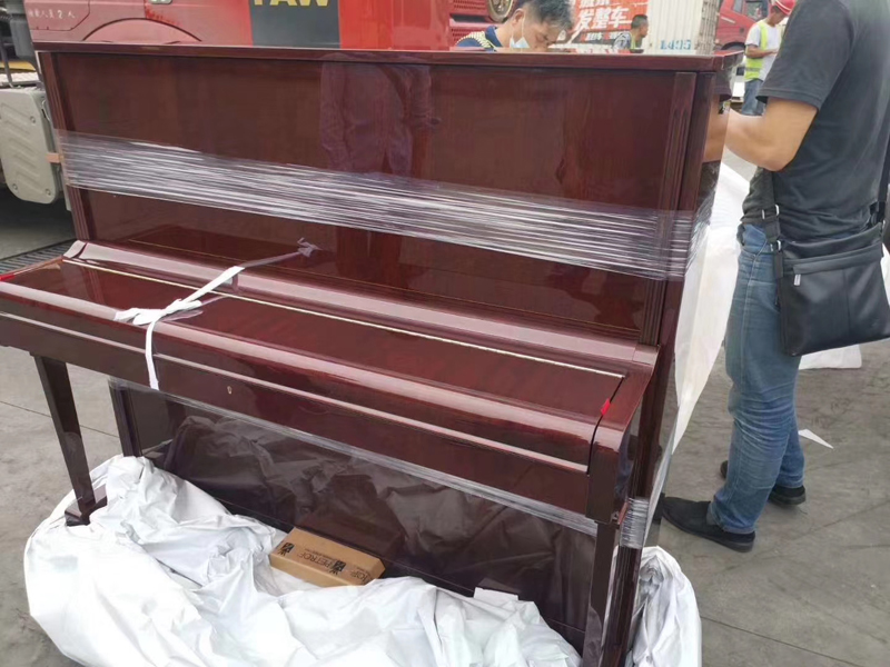 鋼琴搬運(yùn)